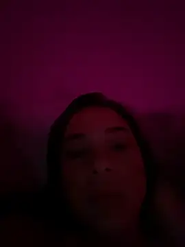 Snapshot of AprilDubois chatting on 10/26/25, 04:51 AprilDubois online show from 10/26/25, 04:51