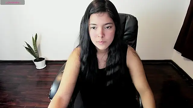 Snapshot of _Vicky_sweet chatting on 06/26/26, 11:53 Vicky sweet online show from 06/26/26, 11:53