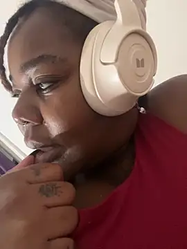 Goddess Nafeesha online show from 10/30/25, 04:14