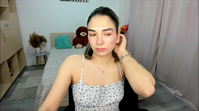 Alexa Dolly12 online show from 04/03/26, 06:11