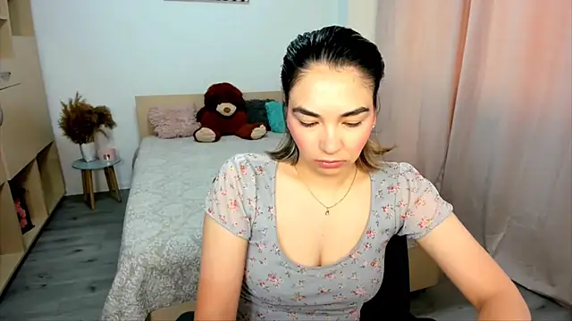 Alexa Dolly12 online show from 05/20/26, 08:09