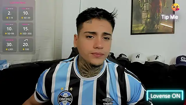 Snapshot of mad_maxxx2 chatting on 02/06/26, 11:02 mad maxxx2 online show from 02/06/26, 11:02