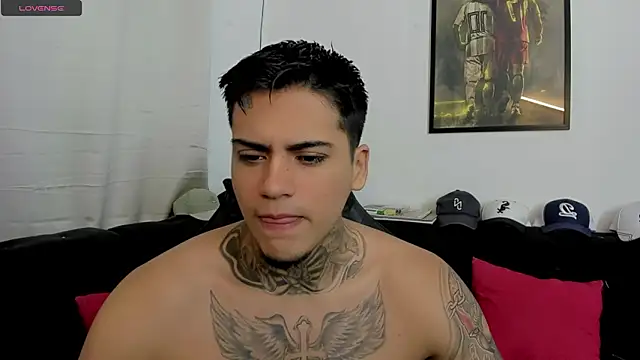 Snapshot of mad_maxxx2 chatting on 02/15/26, 11:19 mad maxxx2 online show from 02/15/26, 11:19