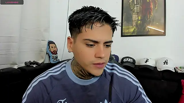 Snapshot of mad_maxxx2 chatting on 02/25/26, 11:09 mad maxxx2 online show from 02/25/26, 11:09