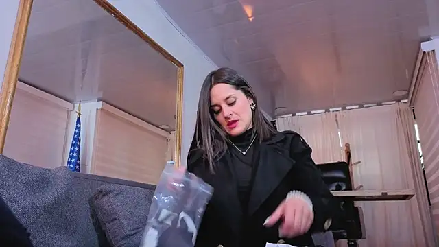 Alice milf  online show from 10/16/25, 11:11