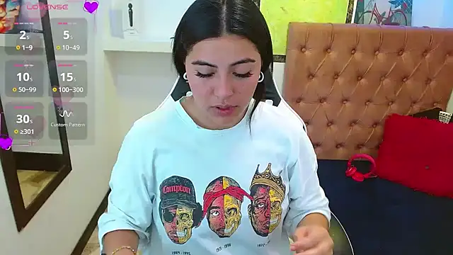  luna torres online show from 11/28/25, 01:25