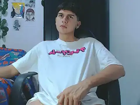 Snapshot of SonSett chatting on 03/16/25, 05:47 SonSett online show from 03/16/25, 05:47