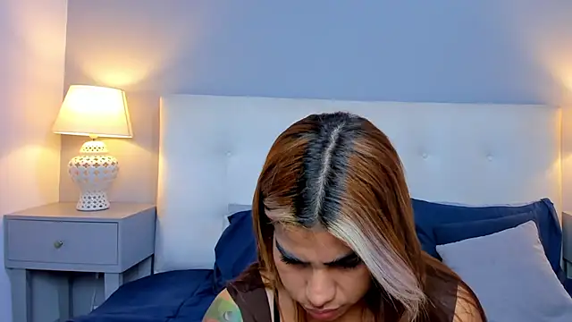 SaraaJhonsonn online show from 11/01/25, 05:48