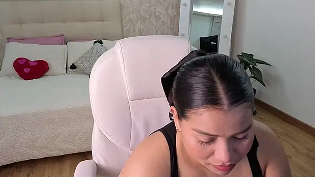 loly marce online show from 09/12/25, 08:42