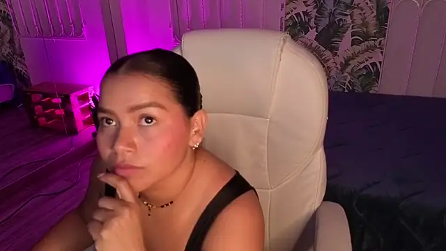 loly marce online show from 05/25/26, 08:04