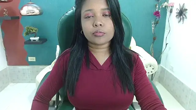 Snapshot of Melikasweetz chatting on 12/22/24, 05:42 Melikasweetz online show from 12/22/24, 05:42