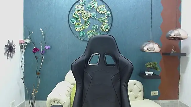 Snapshot of Melikasweetz chatting on 03/21/25, 05:45 Melikasweetz online show from 03/21/25, 05:45