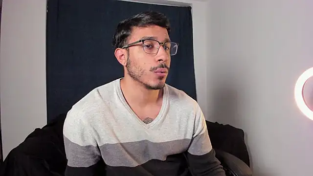 Snapshot of JayMarcos_ chatting on 11/28/25, 11:07 JayMarcos online show from 11/28/25, 11:07