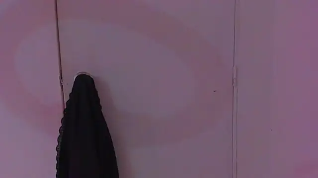 emma-hiill online show from 12/11/24, 02:11