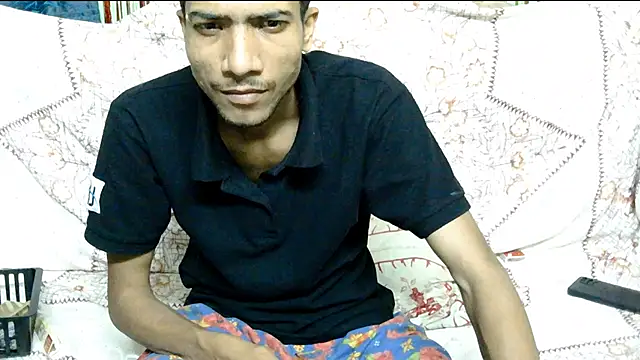 Snapshot of Alex_Suman25 chatting on 02/15/25, 09:04 Alex Suman25 online show from 02/15/25, 09:04