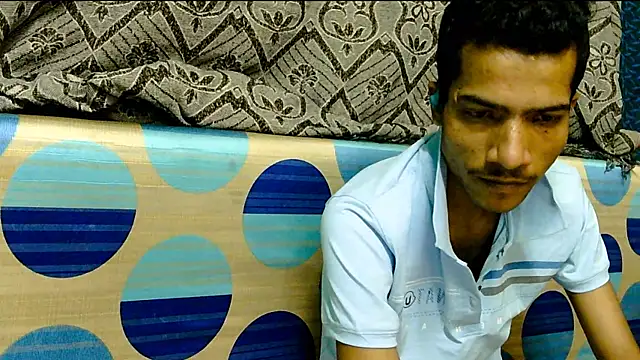 Snapshot of Alex_Suman25 chatting on 02/19/25, 08:44 Alex Suman25 online show from 02/19/25, 08:44
