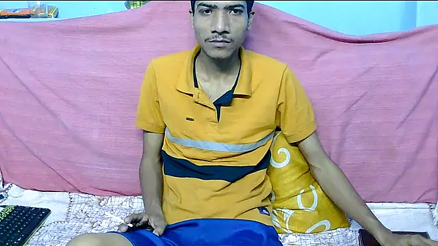 Snapshot of Alex_Suman25 chatting on 03/01/25, 04:58 Alex Suman25 online show from 03/01/25, 04:58