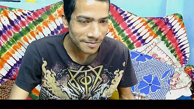 Snapshot of Alex_Suman25 chatting on 03/08/25, 08:22 Alex Suman25 online show from 03/08/25, 08:22