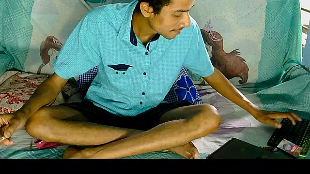 Snapshot of Alex_Suman25 chatting on 03/19/25, 06:46 Alex Suman25 online show from 03/19/25, 06:46