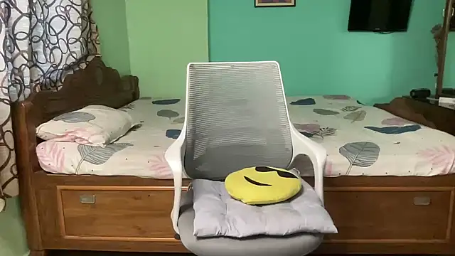 Snapshot of senorita78 chatting on 03/20/25, 08:42 senorita78 online show from 03/20/25, 08:42