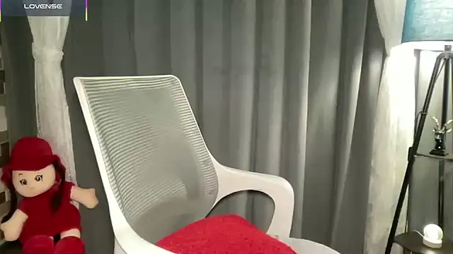 Snapshot of senorita78 chatting on 11/12/25, 09:32 senorita78 online show from 11/12/25, 09:32