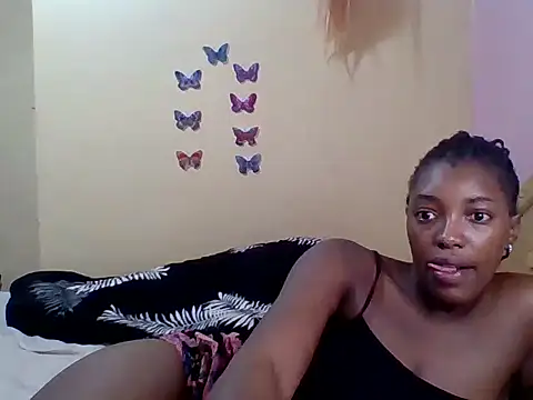 Snapshot of Zara_Twilight chatting on 12/03/24, 10:17 Zara Twilight online show from 12/03/24, 10:17