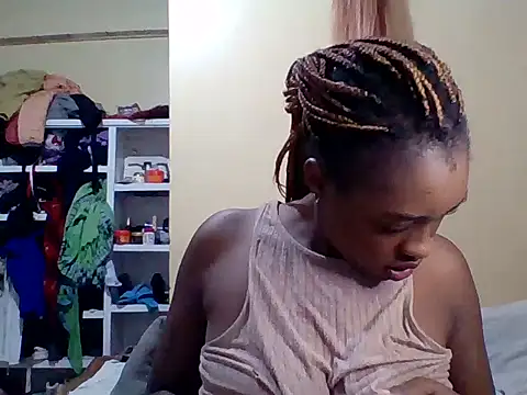 Zara Twilight online show from 02/20/26, 11:16
