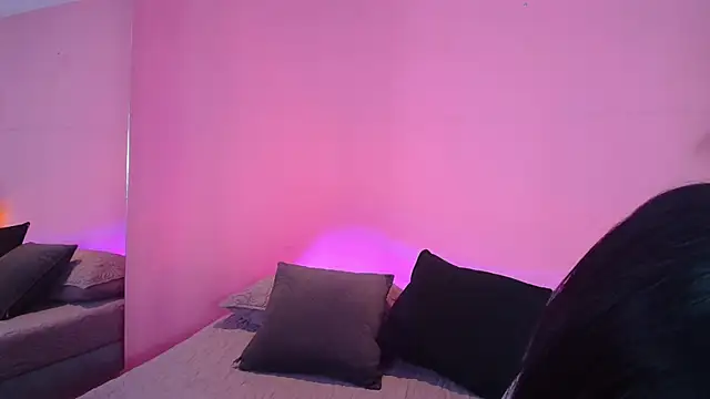 Snapshot of Nicolette_ks_ chatting on 01/06/25, 12:57 Nicolette ks online show from 01/06/25, 12:57