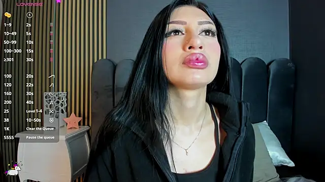 Nicolette ks  online show from 02/13/26, 04:19