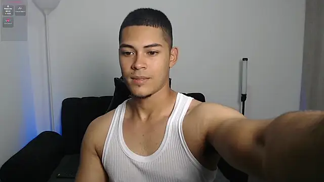 Snapshot of Iamdylan777 chatting on 07/13/26, 05:21 Iamdylan777 online show from 07/13/26, 05:21