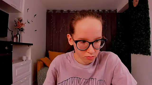 Snapshot of BettyBrowni chatting on 01/23/25, 10:22 BettyBrowni online show from 01/23/25, 10:22