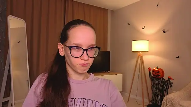 Snapshot of BettyBrowni chatting on 11/24/25, 04:07 BettyBrowni online show from 11/24/25, 04:07