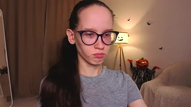 Snapshot of BettyBrowni chatting on 12/02/25, 04:13 BettyBrowni online show from 12/02/25, 04:13