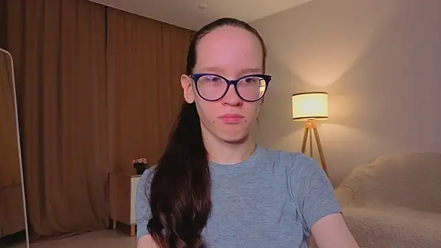 BettyBrowni online show from 12/17/25, 04:13