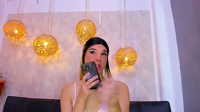 victoria aleia  online show from 01/08/25, 08:18