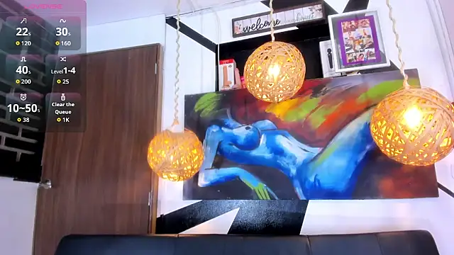 victoria aleia  online show from 10/07/25, 10:07