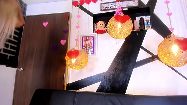 victoria aleia  online show from 02/17/26, 10:27