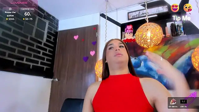 victoria aleia  online show from 04/13/26, 10:48