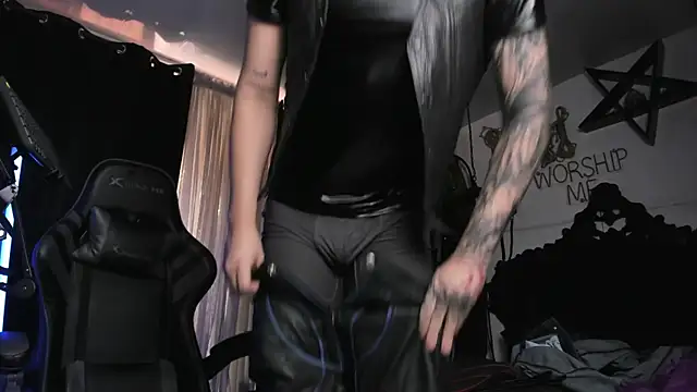 allanhurtss online show from 12/25/24, 07:13