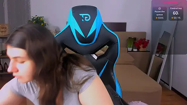 Viola  Shy online show from 02/02/26, 08:51