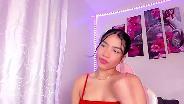 Snapshot of Alissarhys26 chatting on 03/14/25, 11:22 Alissarhys26 online show from 03/14/25, 11:22