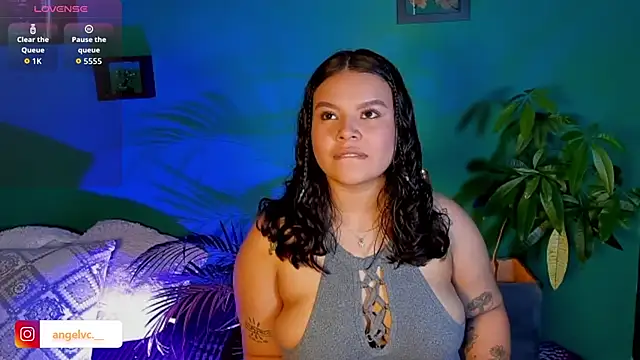 Snapshot of Anne_Babb chatting on 09/25/25, 12:03 Anne Babb online show from 09/25/25, 12:03