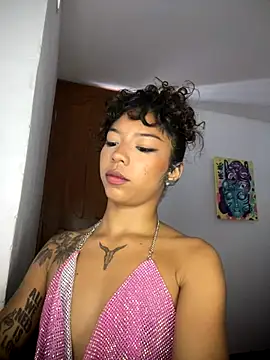 abby dove17 online show from 12/16/25, 02:00