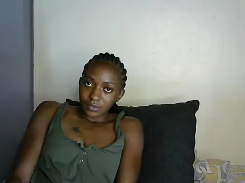 Snapshot of pretty_africanah chatting on 01/31/25, 08:22 pretty africanah online show from 01/31/25, 08:22