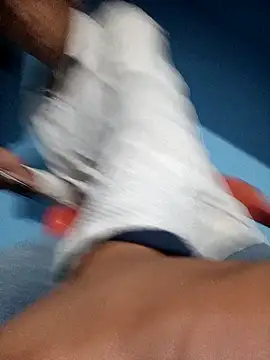 Leonul online show from 12/18/24, 06:21