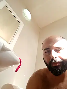 Snapshot of Denisilboss chatting on 02/27/26, 01:44 Denisilboss online show from 02/27/26, 01:44