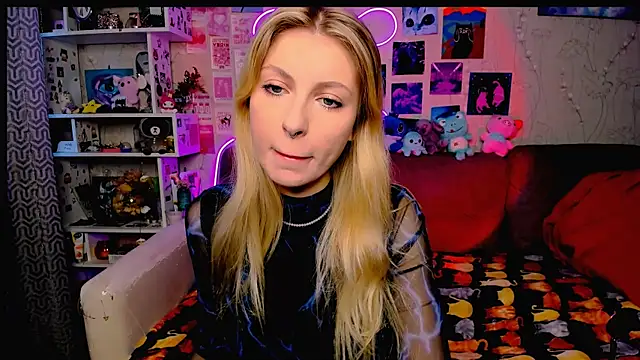 Maria Hunt online show from 01/16/25, 03:02