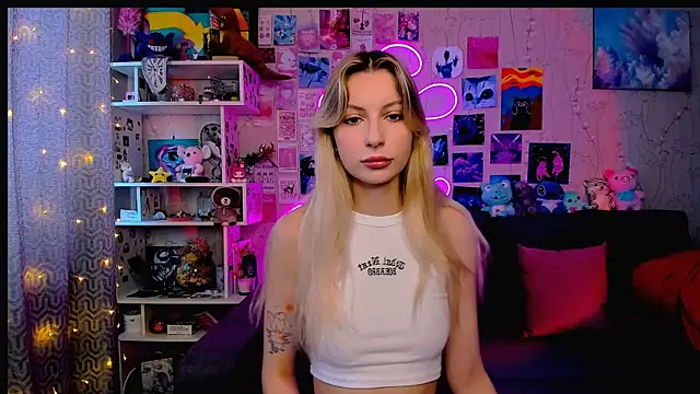 Maria Hunt online show from 02/05/25, 03:34