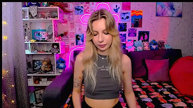 Maria Hunt online show from 02/13/25, 06:52