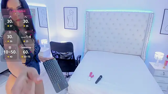 Snapshot of Coco_Balenciaga_ chatting on 02/04/25, 03:15 Coco Balenciaga online show from 02/04/25, 03:15